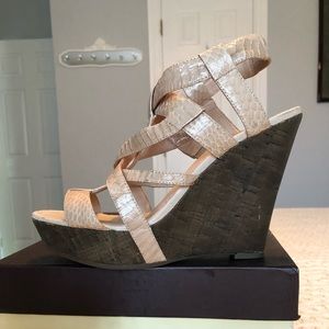 Modern Vintage Cadi Platform Wedge Sandal in Sabbia